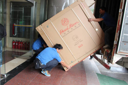港南钢琴贵重工艺品无忧运